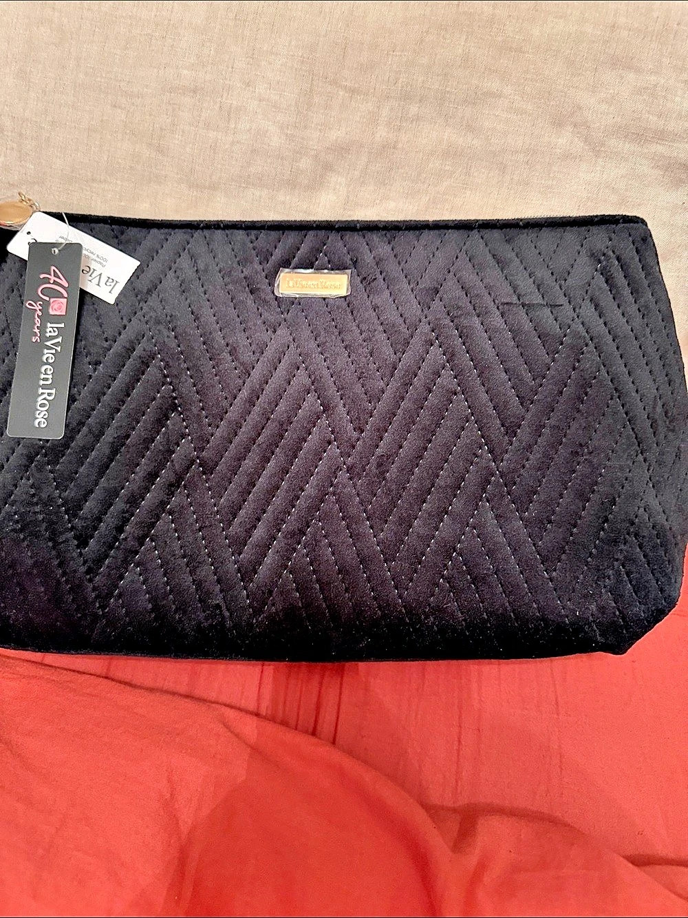 La Veen Rose Quilted Cosmetic Bag in Black NWT